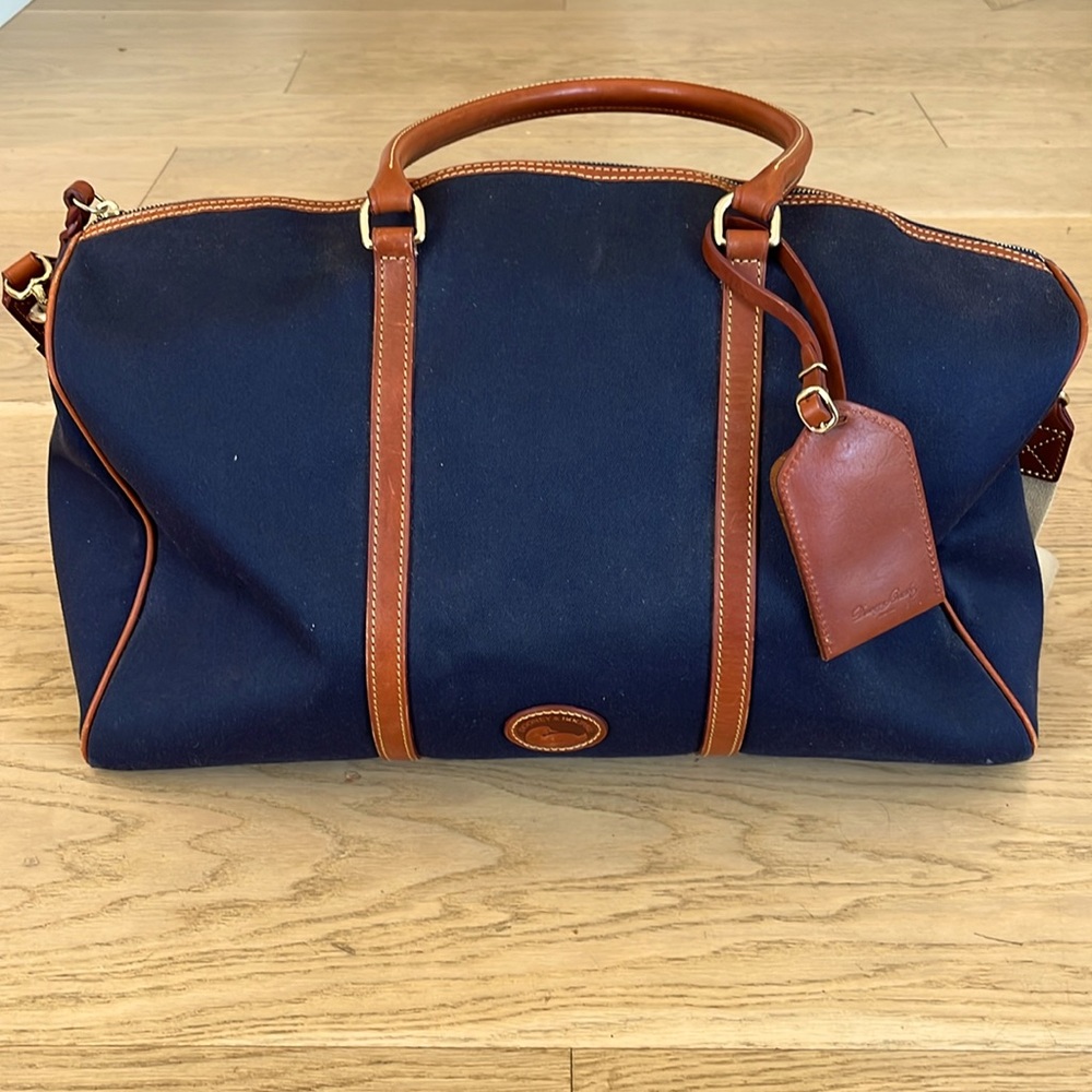 Dooney & Bourke Weekend bag